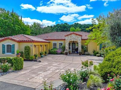 4232 Savoie Ct