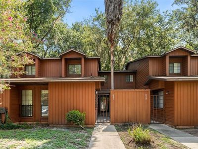 825 SW 55th Ter