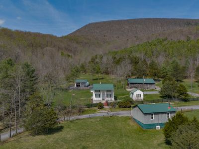 1363 Fredericksburg Rd