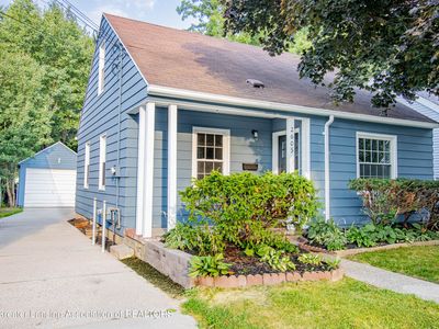 2605 Forest Ave