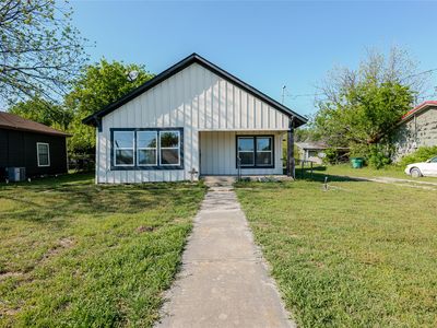 Property at 228 W Archer St, Jacksboro, TX