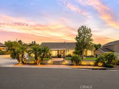 2490 Broken Lance Dr