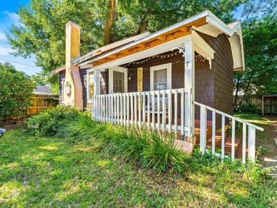 7 Broadmoor Ln