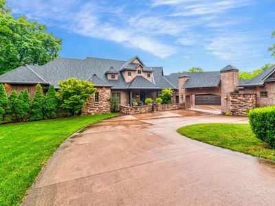 4818 S Landon Court