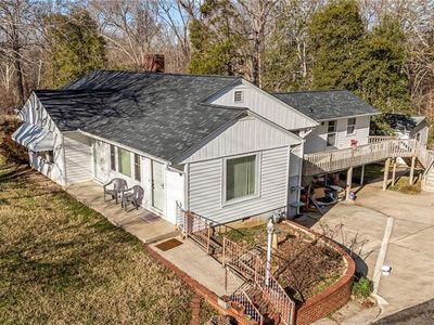 1579 Greensboro Street Ext