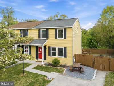 8041 Bosley Ct