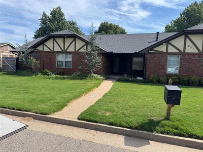 621 Brookwood Dr