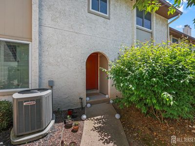 81 Thoreau Dr