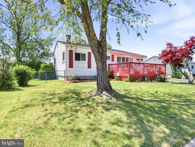 7878 Cheverly Ln