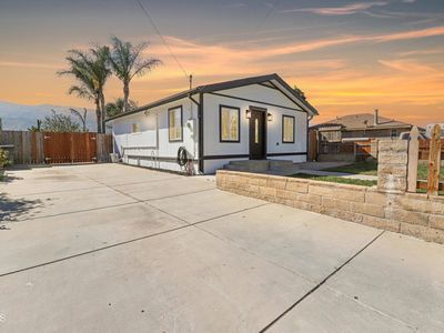 154 E Santa Maria St