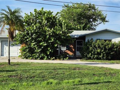 5201 Glade Ct