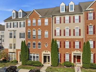 2233 Ivy Ln #3