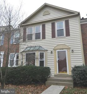 Property at 21282 Hedgerow Ter, Ashburn, VA
