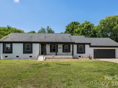 1542 Fieldcrest Cir
