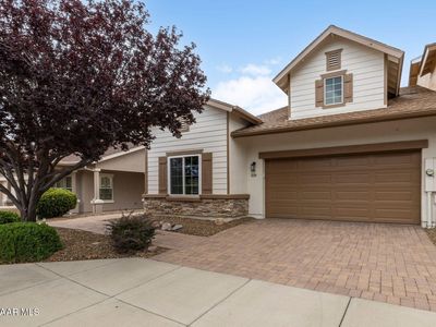 558 N Casa Bella Ave