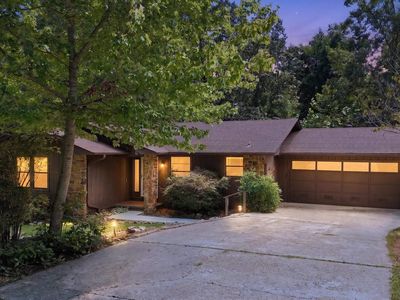 6 Badalona Ln