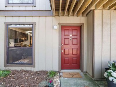 210 Woodcliff Dr
