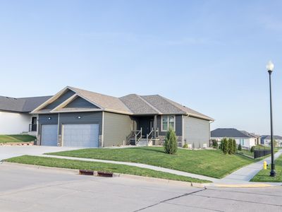 6800 Brookside Dr