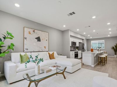 157 Llano De Los Robles Ave #4