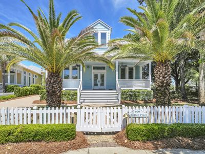100 Parkshore Dr