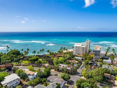 3063 Diamond Head Rd
