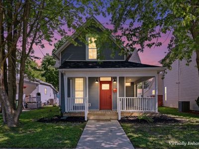 240 W 3rd St