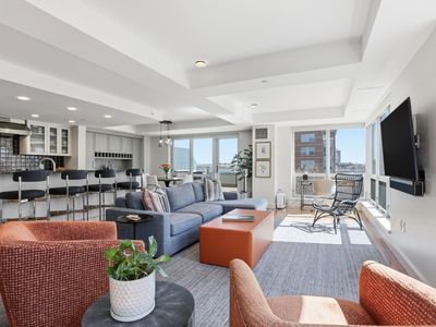 2 1/2 Battery Wharf #2302