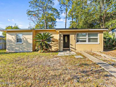 5215 LEXINGTON Avenue