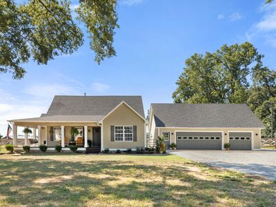 70 Oakwood Cv
