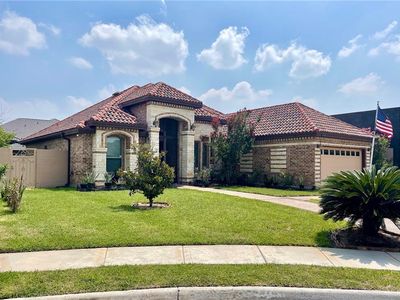 1813 Incarnate Word Ave