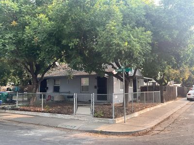 1702 Sunnyside Ave