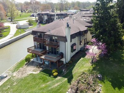 4601 Compass Rose