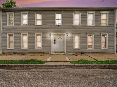 136 N Main St
