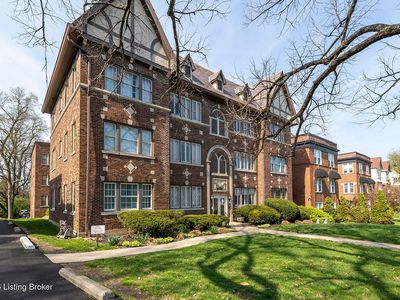 2043 Douglass Blvd APT 21