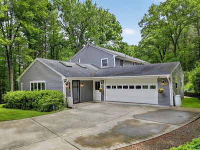 4792 Laurel Hill Rd