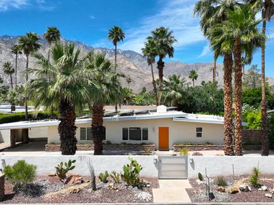 1443 N Vaquero Rd