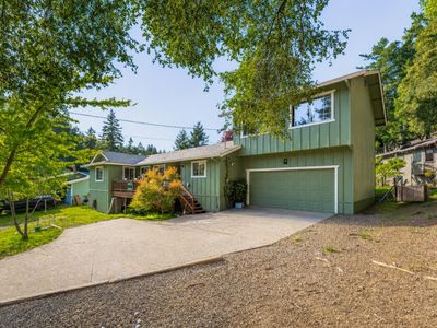 23988 Nutmeg Place