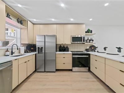 4812 NE 23rd Ave APT 3