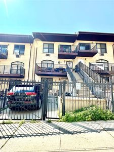 1389 Shakespeare Avenue