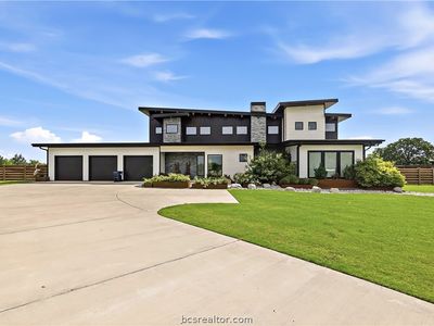 17600 Windsong Dr