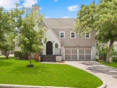 2600 NW 26th St