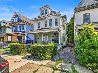 25 Hoyt St