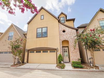 6705 Woodbend Park S