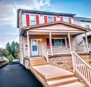 311 Sweetbriar St