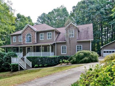 4821 Thornhill Drive