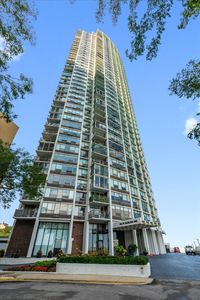 940 W Glenlake Ave #27B