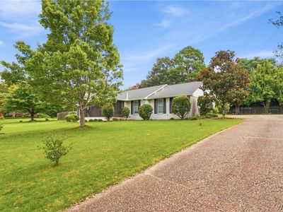 63 Arcadia Dr