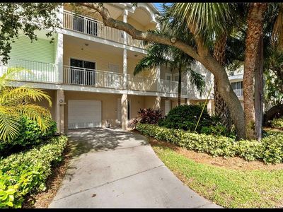 512 1st St APT 108