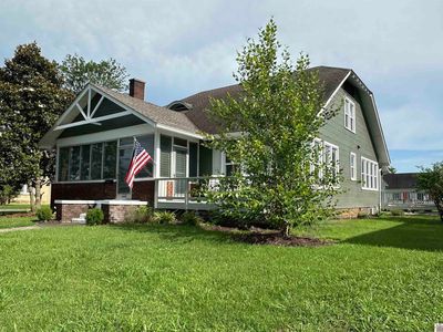 1001 Main St