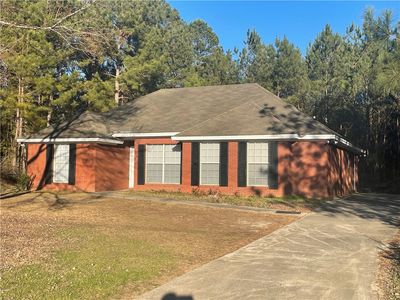 301 Lilly Ln